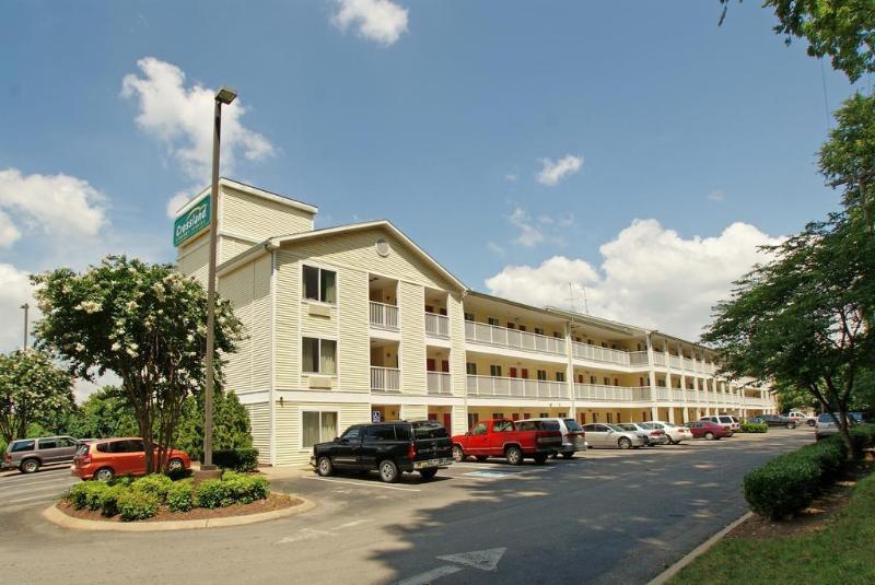 Hometowne Studios By Red Roof Nashville - Airport/Briley Pkwy Exterior photo